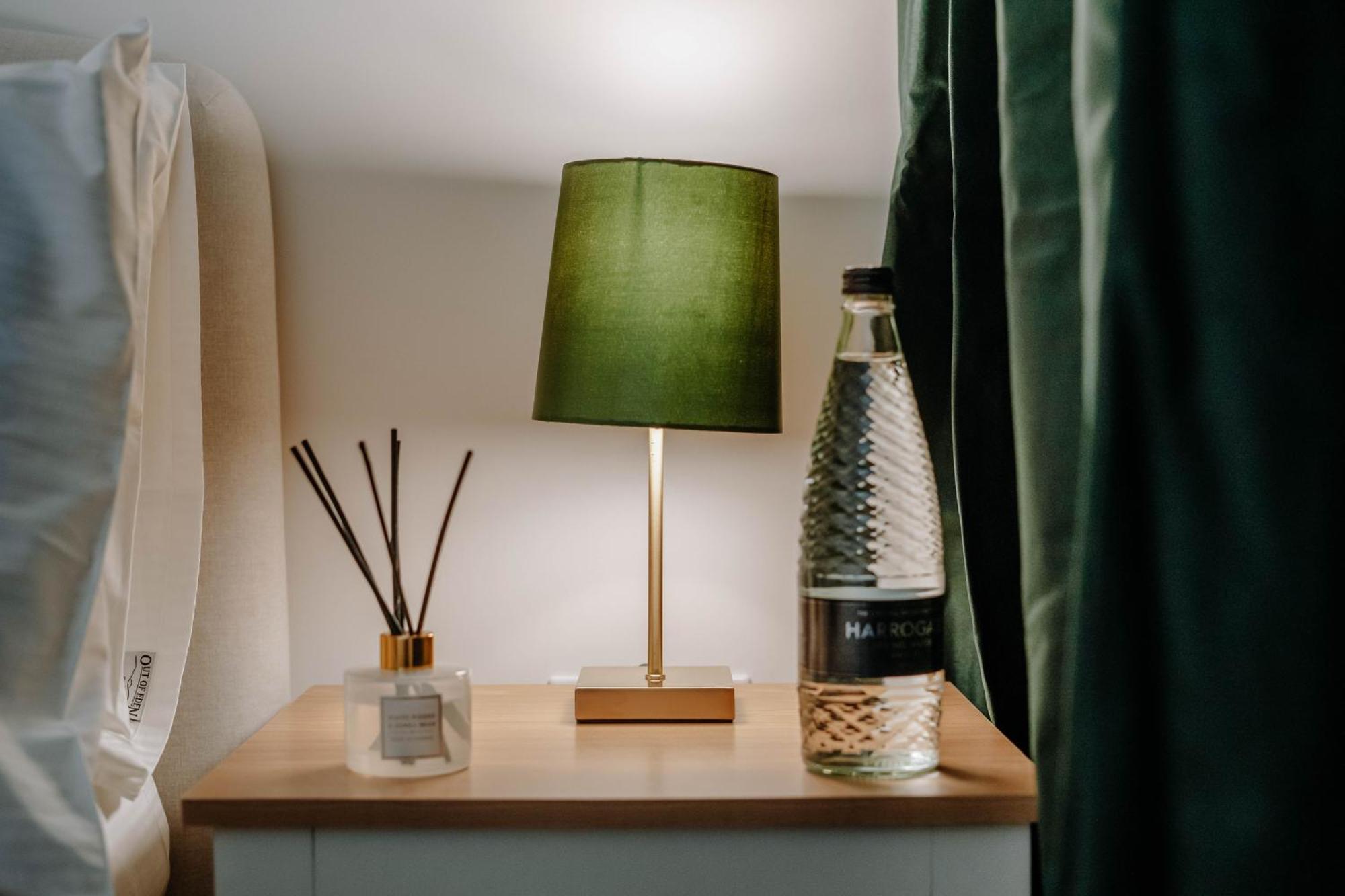 Mayfield Two - Central Harrogate Apartment Екстериор снимка