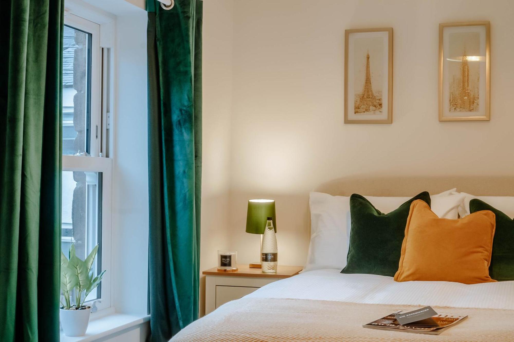 Mayfield Two - Central Harrogate Apartment Екстериор снимка